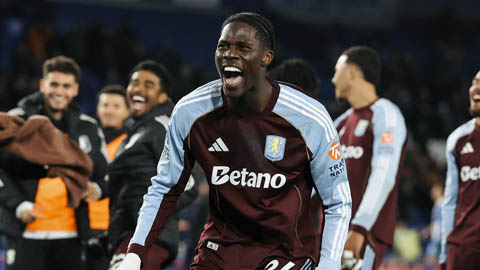 Jadon Sancho cùng Aston Villa đua vô địch Ngoại hạng Anh