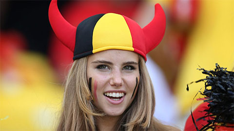 ‘Nữ CĐV gợi cảm nhất’ tại World Cup & hành trình thăng trầm chóng mặt