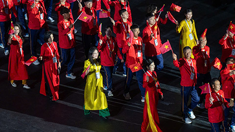 Trực tiếp khai mạc SEA Games 33: Đoàn Việt Nam xuất hiện