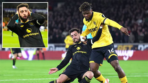 Bruno Fernandes bị chê ghi bàn thắng xấu xí nhất lịch sử