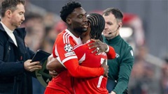 Màn tái xuất sau 9 tháng đầy cảm xúc của Alphonso Davies