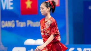 Búp bê Đặng Trần Phương Nhi nén đau vẫn hoàn thành xuất sắc bài thi