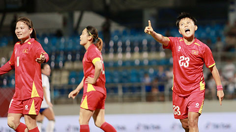 VIDEO Bức xúc với bàn thắng của nữ Việt Nam lại không được trọng tài công nhận một cách trắng trợn