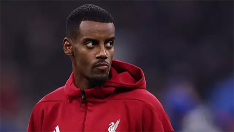 Liverpool có thể bán Alexander Isak trong một thương vụ bom tấn