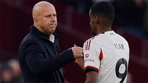 Liverpool không sa thải Arne Slot vào cuối năm 2025