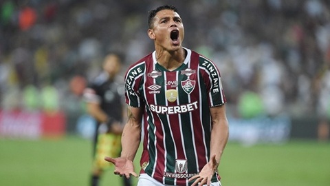 Thiago Silva bất ngờ trở lại châu Âu ở tuổi tứ tuần