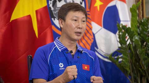 HLV Kim Sang Sik hé lộ 'ma thuật' giúp U22 Việt Nam vô địch