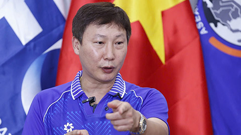 HLV Kim Sang Sik: Cầu thủ Việt Nam không còn căng thẳng khi gặp Thái Lan