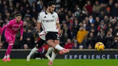 Raul Jimenez, 'vua 11m' mới của Premier League