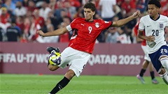 Barca gặp trở ngại mới trong thương vụ 'viên ngọc' 17 tuổi người Ai Cập