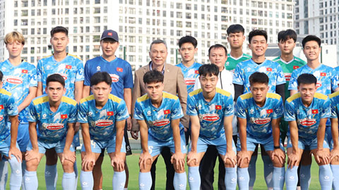 Chủ tịch VFF thăm và động viên U23 Việt Nam hướng tới mục tiêu mới