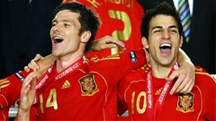 Cesc Fabregas chỉ ra vấn đề khiến HLV Alonso gặp rắc rối Real