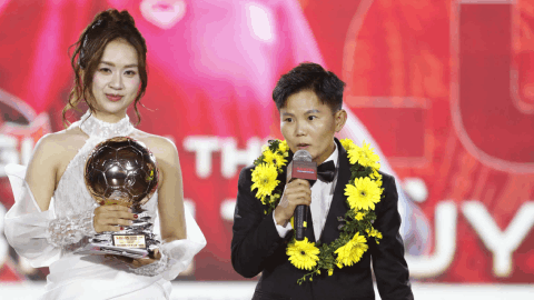 Trực tiếp Gala trao Quả bóng vàng Việt Nam 2025: Bích Thuỳ lần đầu giành Quả bóng Vàng 