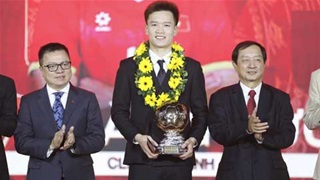 Vượt qua Đình Bắc, Quang Hải, Hoàng Đức giành QBV lần thứ 3 trong sự nghiệp