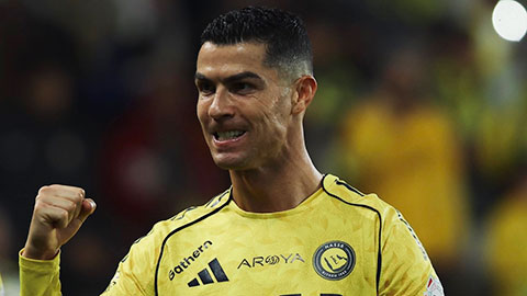 VIDEO Chiêm ngưỡng cú đúp bàn thắng của Ronaldo vào lưới Al Okhdood