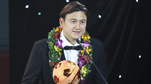 Bao giờ cầu thủ Việt kiều mới có Quả bóng vàng Việt Nam?