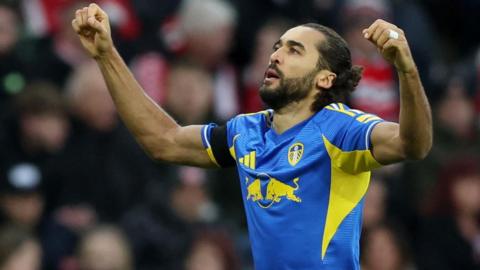 Dominic Calvert-Lewin thách thức Erling Haaland và Mohamed Salah