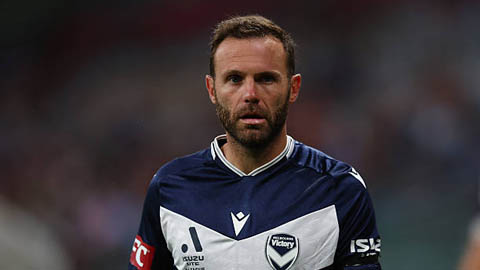 Cựu sao MU thăng hoa ở Australia