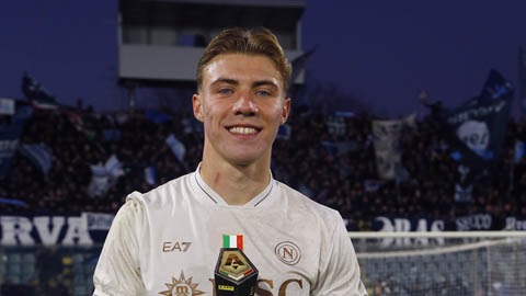 Napoli chốt mua đứt Hojlund từ MU