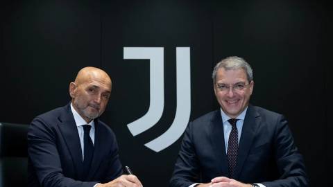 Spalletti chỉ cần 2 tháng để 'đốn hạ trái tim' Bà đầm già Juventus