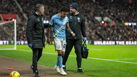 Man City tiếp tục phải trả giá sau trận hòa Sunderland
