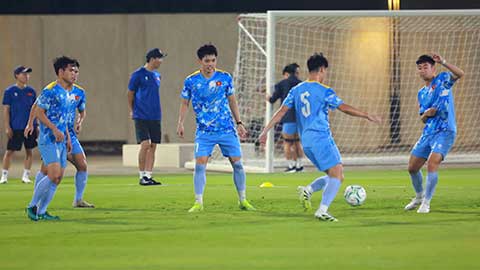VIDEO buổi tập đầu tiên của U23 Việt Nam tại Saudi Arabia: Thanh Nhàn chạy đua với thời gian
