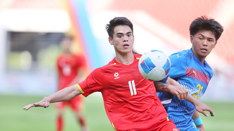 Khuất Văn Khang & câu chuyện tấm băng đội trưởng không đo bằng tuổi tác