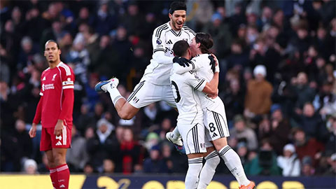 Jamie Carragher chỉ trích gay gắt ngôi sao Liverpool ‘lười biếng’