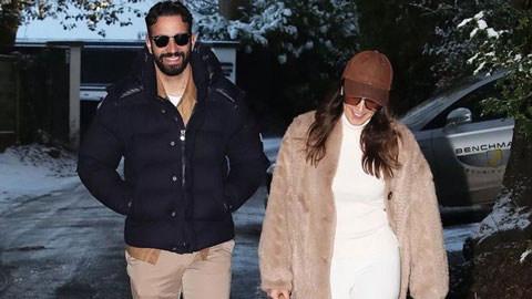 Amorim cười rạng rỡ đi dạo cùng vợ sau khi bị MU sa thải