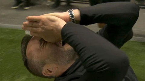 Thầy cũ trù ẻo HLV Rosenior thất bại ngay ở trận ra mắt Chelsea