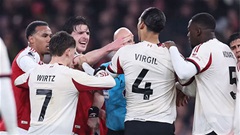 Van Dijk và Rice suýt choảng nhau sau tình huống phi thể thao của Arsenal