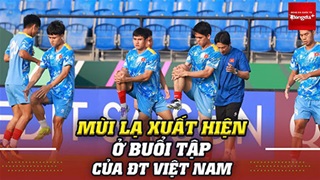 Đình Bắc và đồng đội phải làm ngơ tập luyện trước mùi hôi của sân tập Saudi Arabia