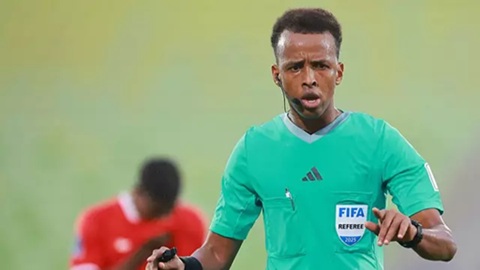 Trọng tài AFCON bị đuổi vì lý do kỳ lạ