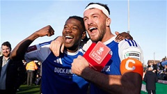 Đội bóng chơi ở giải bán chuyên loại nhà vô địch FA Cup