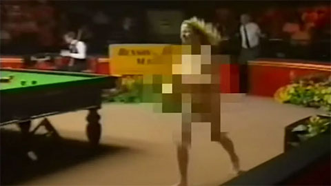 Nữ thư ký khỏa thân, phá hỏng trận chung kết billiards của huyền thoại O'Sullivan