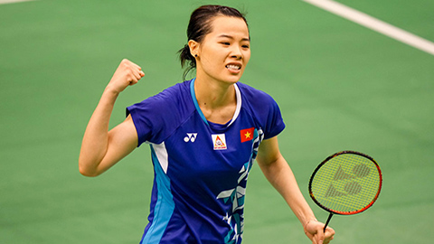 Thắng đẹp Wang Zhiyi, hotgirl cầu lông Thùy Linh tái ngộ “viên ngọc” Nhật Bản