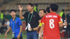HLV Kim Sang Sik lập kỷ lục chưa từng có khiến cả châu Á trầm trồ