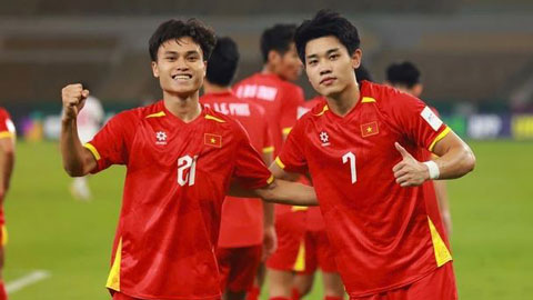 HLV Kim Sang Sik xếp đội hình đấu U23 Trung Quốc 