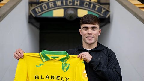 Norwich City chính thức mượn hậu vệ Harry Amass của MU