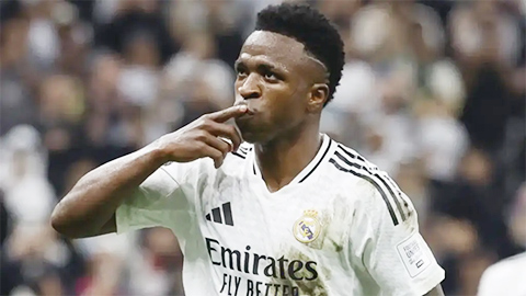 Vinicius & màn giỡn mặt có một không hai với tiếng huýt sáo