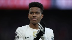 Estevao đạt mốc lịch sử ở tuổi 18