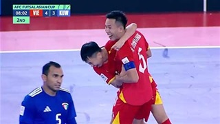 Tới lượt Mạnh Dũng lập công (Trực tiếp: Futsal Việt Nam 5-3 Futsal Kuwait)