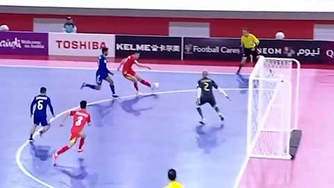 Thịnh Phát xoay người cực nhanh gỡ hòa (Trực tiếp: Futsal Việt Nam 2-2 Futsal Kuwait)