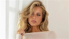 Bạn gái của Lando Norris lại cởi đồ, khoe thân nóng bỏng