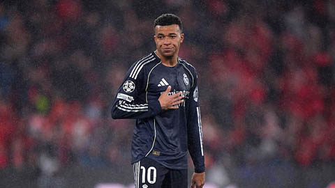 Mbappe xô đổ kỷ lục của Ronaldo trong ngày buồn của Real Madrid ở Champions League