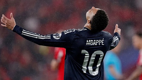 Tại sao Kylian Mbappe lại bùng phát giận dữ lúc này?