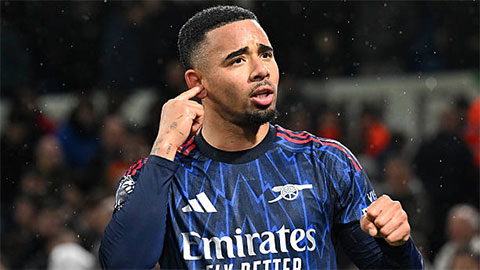 Tường thuật Leeds 0-4 Arsenal