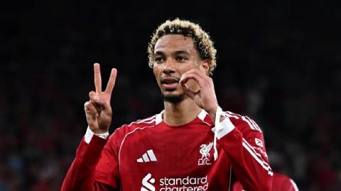 Hai phút kỳ ảo của Hugo Ekitike