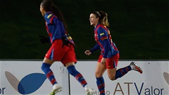 Barca hủy diệt Real Madrid 4-0 tại El Clasico để vào bán kết cúp Nữ hoàng