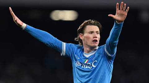 Napoli đứng trước 'bài toán' giữ chân McTominay 